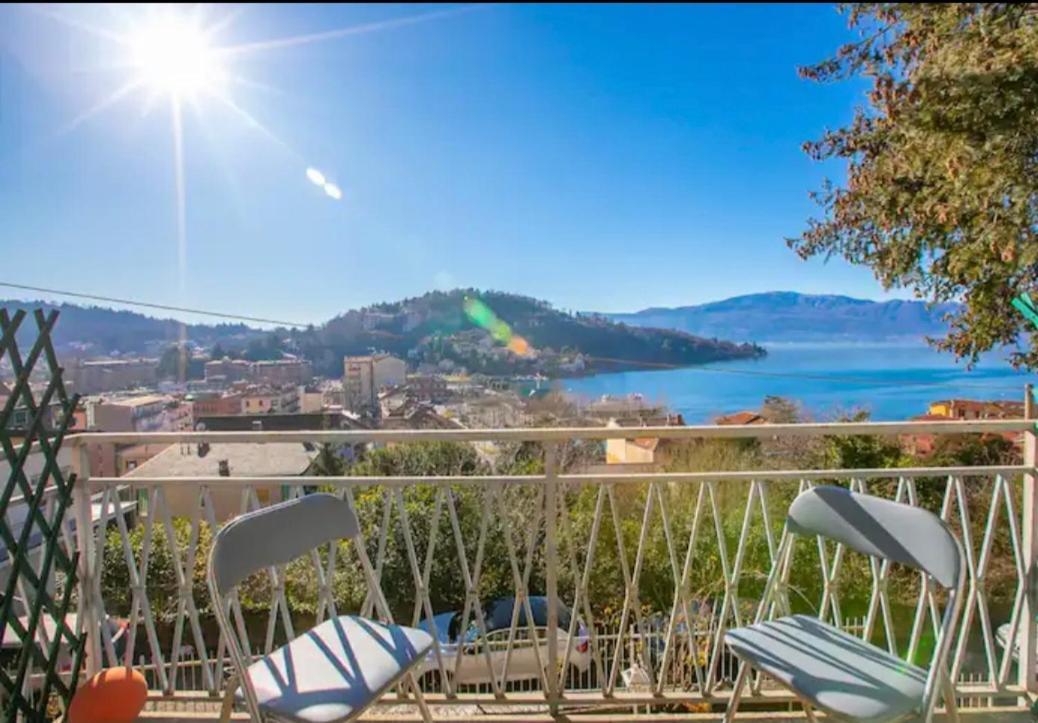Apartment With View Lake Maggiore/Laveno Mombello Exterior foto